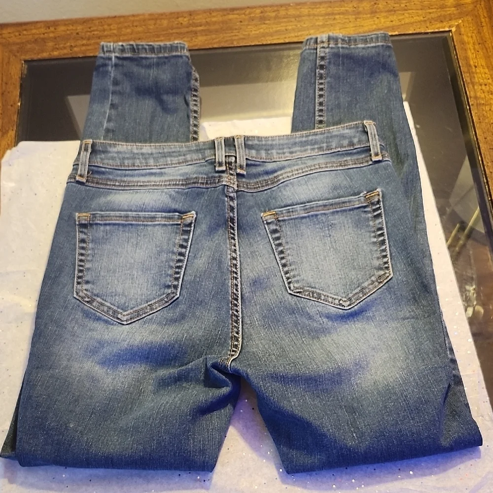 Guess Denim Duo in Blue and White - Picture 4 of 8